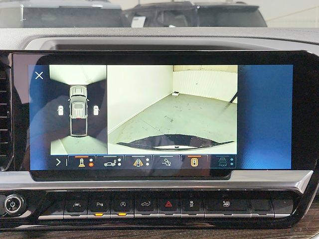 Used 2025 Chevrolet Silverado 1500 LT w/ Texas Edition Plus RWD image 30