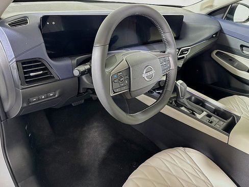 New 2026 Nissan Sentra SL w/ Floor Mat Package FWD image 9