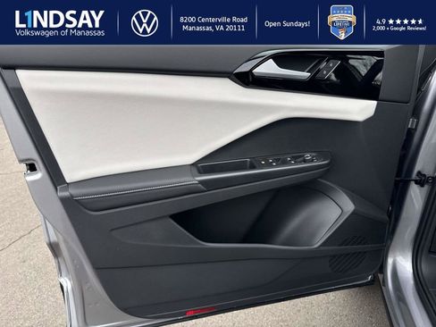 Used 2025 Volkswagen Taos S image 8