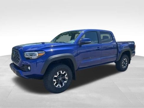 Used 2022 Toyota Tacoma TRD Off-Road w/ Technology Package AWD/4WD image 1