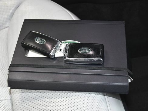 Used 2023 Land Rover Range Rover Sport SE Dynamic image 69