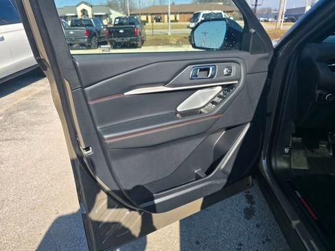 New 2026 Ford Explorer ST w/ Sun And Sound Package image 9