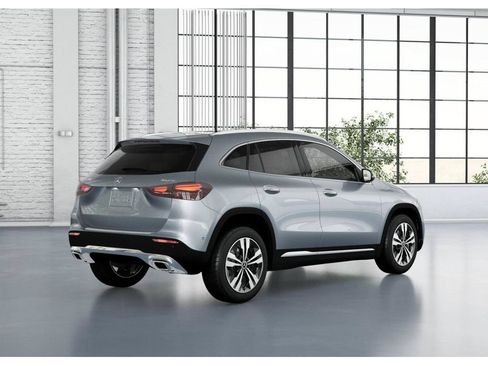 New 2026 Mercedes-Benz GLA 250 4MATIC image 21
