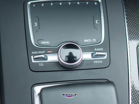 Used 2018 Audi SQ5 Prestige w/ Prestige Package image 38