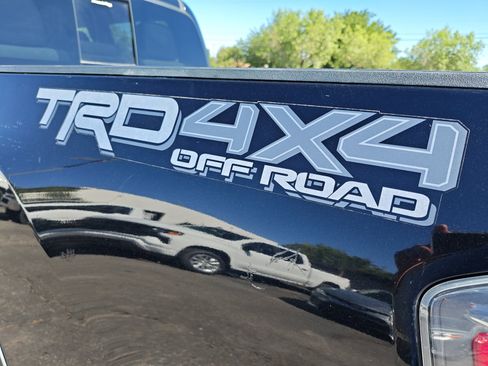 Used 2021 Toyota Tacoma TRD Off-Road w/ Technology Package AWD/4WD image 26