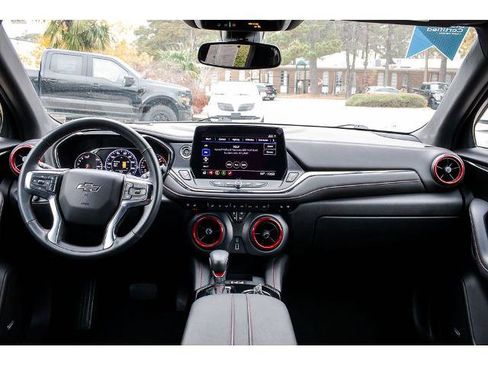 Used 2024 Chevrolet Blazer RS w/ Enhanced Convenience Package image 12