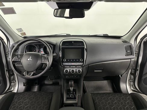 Used 2023 Mitsubishi Outlander Sport LE image 5