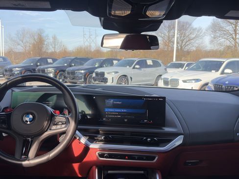 Used 2023 BMW XM image 30