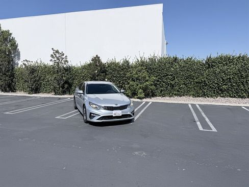 Used 2019 Kia Optima LX FWD image 4