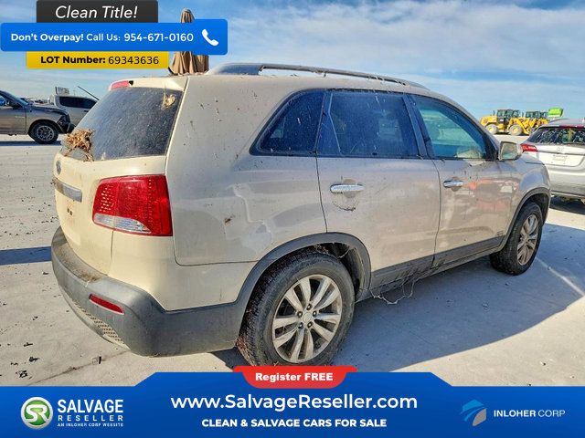 Used 2011 Kia Sorento LX AWD/4WD image 4