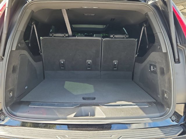 Certified 2024 Cadillac Escalade ESV Sport w/ LPO, ONYX Package AWD/4WD image 26