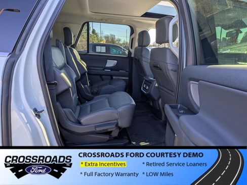 New 2025 Ford Expedition Max Active image 33