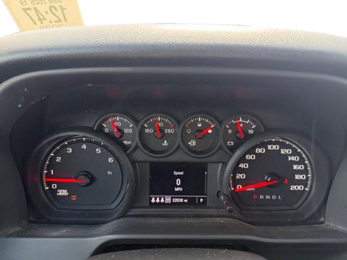 Used 2025 Chevrolet Silverado 2500 Custom w/ Custom Value Package AWD/4WD image 12