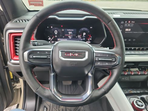 Used 2024 GMC Canyon AT4X AWD/4WD image 21