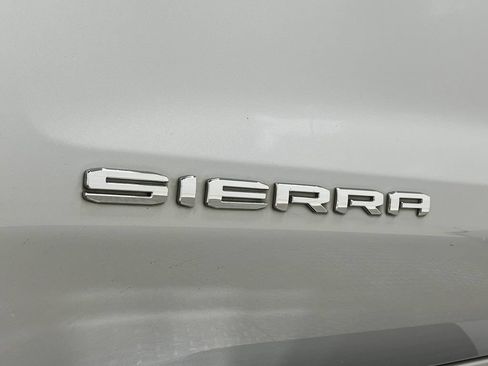 Used 2019 GMC Sierra 1500 SLT AWD/4WD image 44