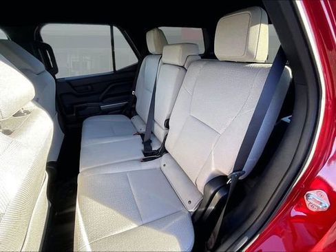 Used 2025 Toyota 4Runner SR5 image 19