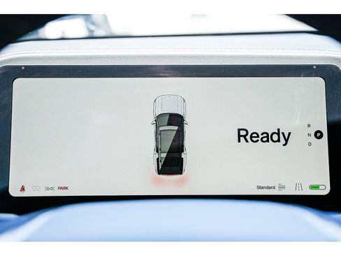 Used 2024 Rivian R1S Adventure AWD/4WD image 24