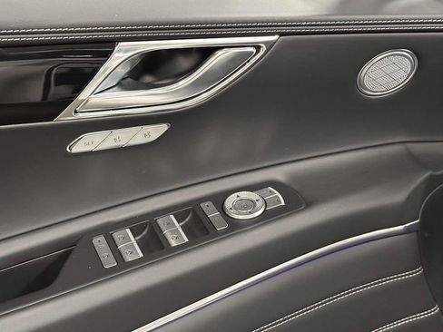 Used 2026 Genesis GV80 2.5T AWD/4WD image 12