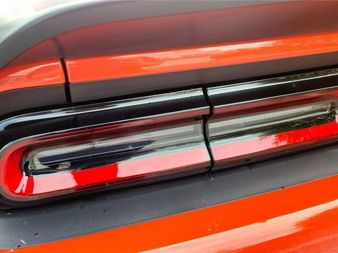 Used 2022 Dodge Challenger R/T Scat Pack RWD image 15