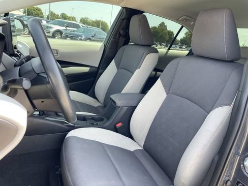 Used 2024 Toyota Corolla LE FWD image 23