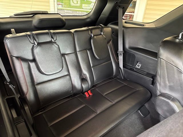 Used 2023 Ford Explorer ST-Line w/ Class IV Trailer Tow Package AWD/4WD image 27