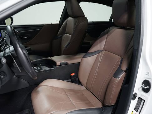 Used 2024 Lexus ES 350 Ultra Luxury w/ Accessory Package (Z2) image 29