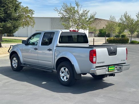 Used 2012 Nissan Frontier SV w/ SV Premium Utility Pkg image 3