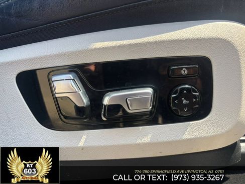 Used 2019 BMW X7 xDrive50i w/ Premium Package AWD/4WD image 21