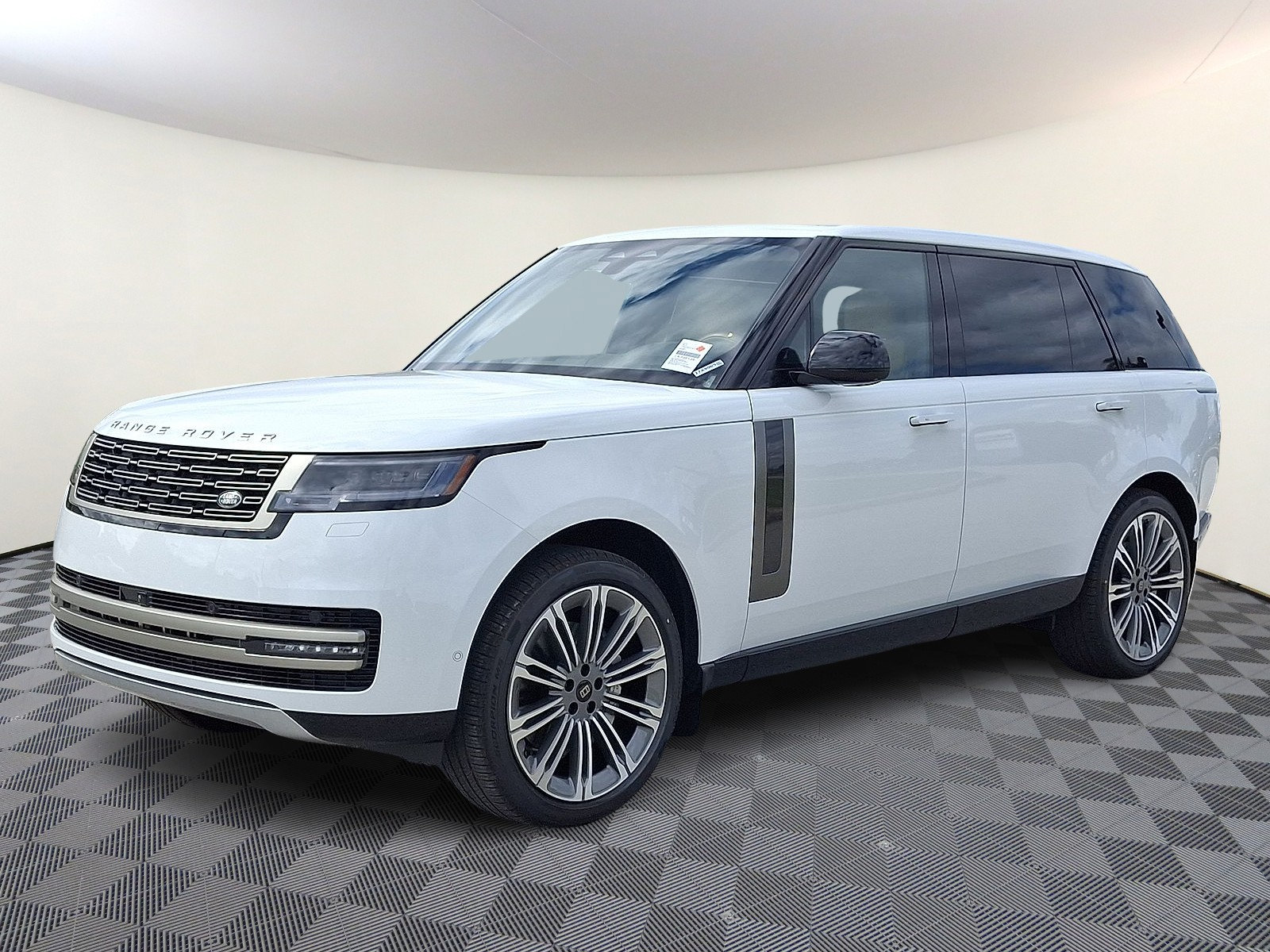 New 2027 Land Rover Range Rover Long Wheelbase SE AWD/4WD image 1
