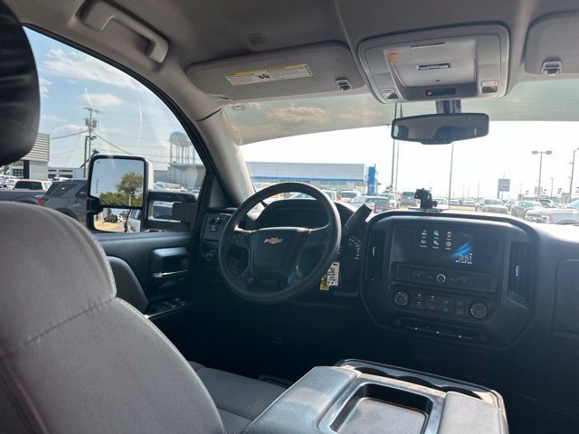 Used 2018 Chevrolet Silverado 1500 Custom w/ Custom Value Package AWD/4WD image 20