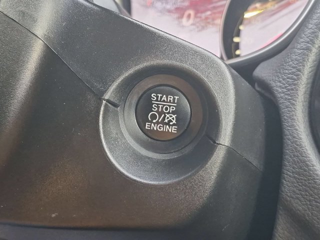 Used 2018 Jeep Compass Limited AWD/4WD image 21