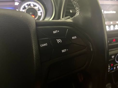Used 2019 Jeep Cherokee Trailhawk w/ Comfort/Convenience Group AWD/4WD image 20