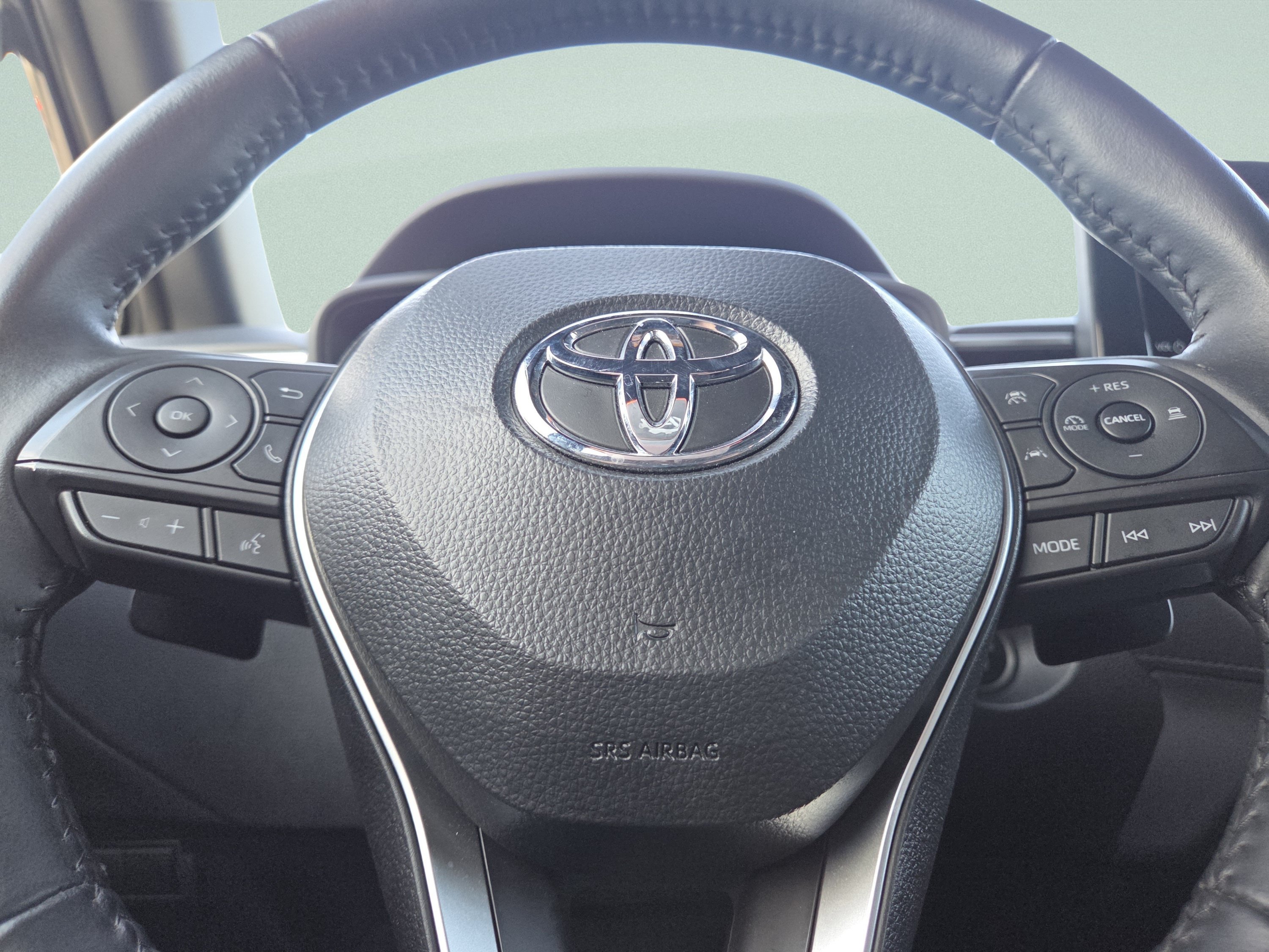 Certified 2024 Toyota Corolla Cross AWD Hybrid image 33