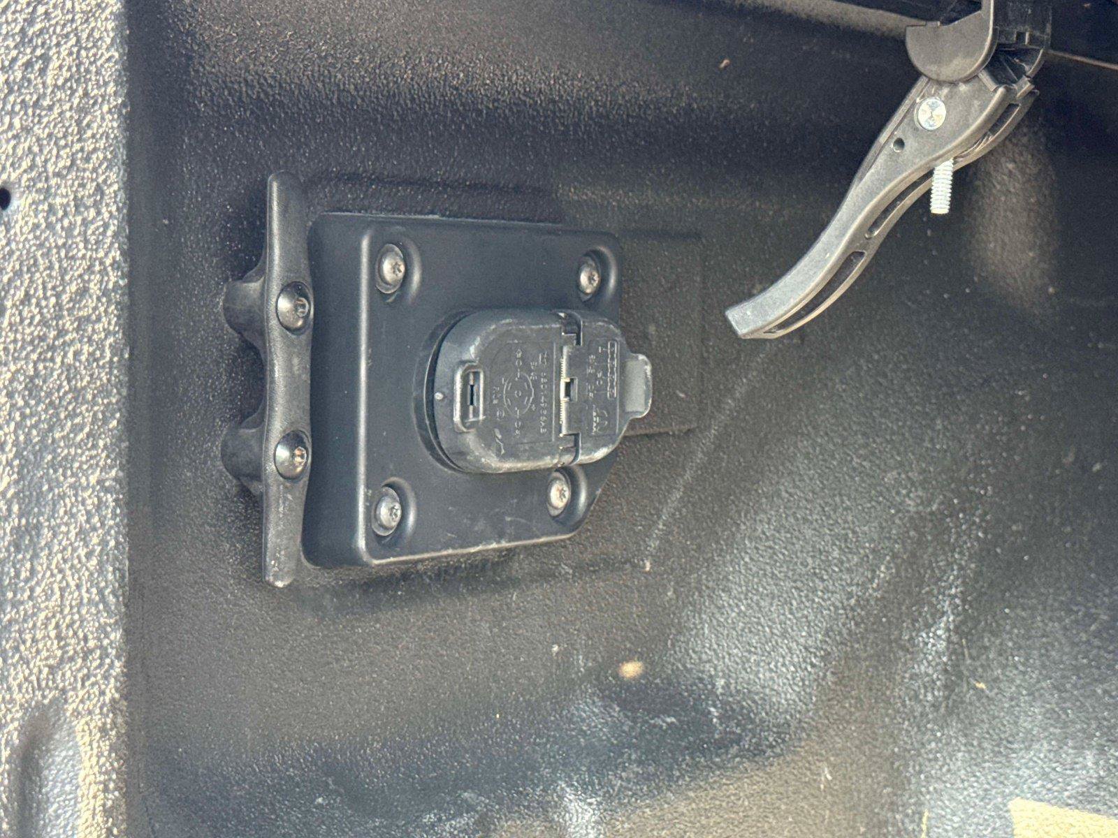 Used 2022 RAM 3500 Tradesman AWD/4WD image 12