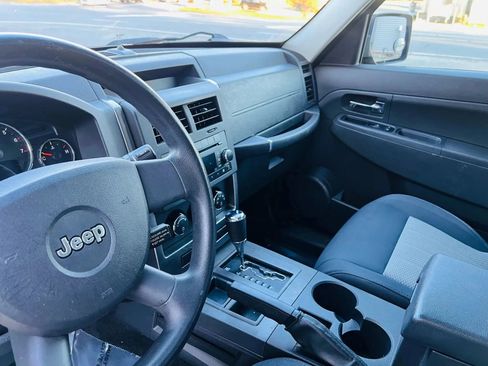 Used 2009 Jeep Liberty Sport w/ Popular Equipment Group image 26