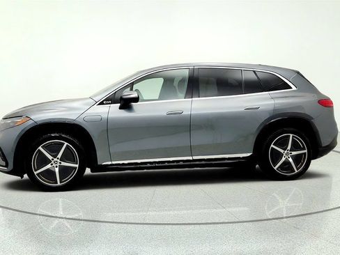 Used 2023 Mercedes-Benz EQS 580 4MATIC SUV image 8