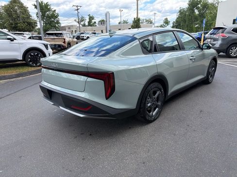 New 2026 Kia K4 FWD image 8
