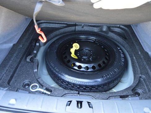 Used 2011 Volvo S40 T5 w/ Preferred Pkg image 34