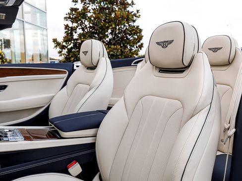 New 2026 Bentley Continental GTC image 31