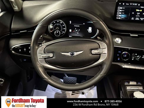 Used 2025 Genesis GV70 2.5T AWD/4WD image 14