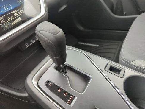 Used 2025 Subaru Crosstrek 2.0i Premium image 30