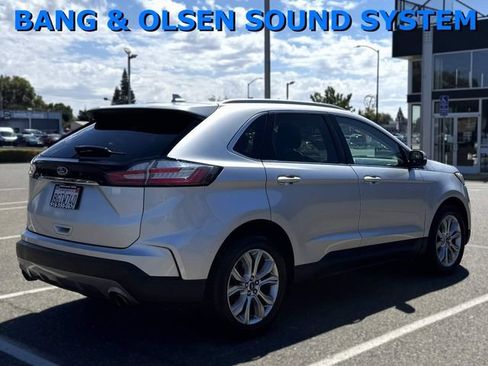 Used 2019 Ford Edge Titanium w/ Cargo Accessory Package FWD image 5