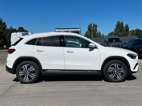 Certified 2025 Mercedes-Benz GLA 250 4MATIC image 42