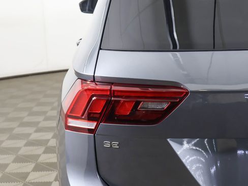 Certified 2023 Volkswagen Tiguan SE image 16