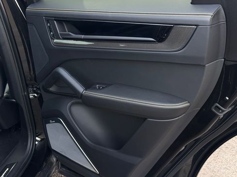 Used 2025 Porsche Cayenne GTS image 18