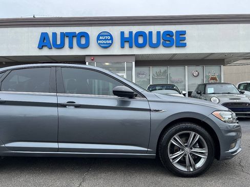 Used 2019 Volkswagen Jetta R-Line FWD image 40