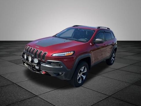 Used 2014 Jeep Cherokee Trailhawk AWD/4WD image 3