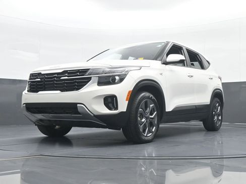 Used 2024 Kia Seltos LX image 53