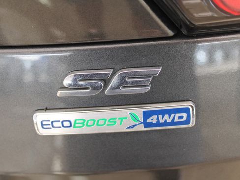 Used 2017 Ford Escape SE w/ Equipment Group 201A image 30