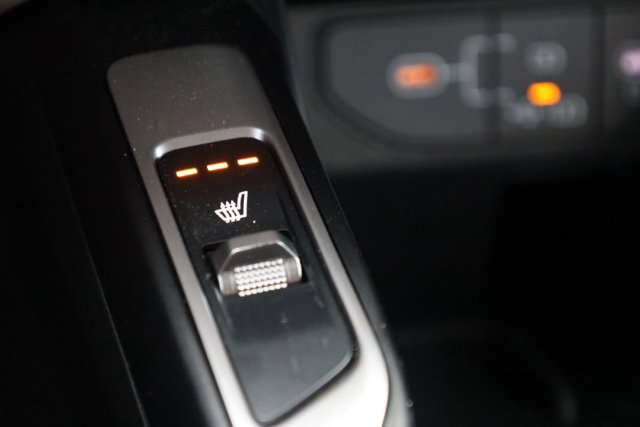 Used 2025 Kia Sorento S w/ Panoramic Sunroof Package FWD image 11